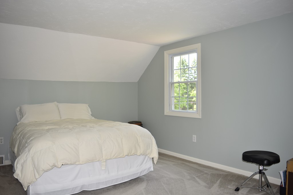 72 Northgate Road Northborough, MA 01532 - Photo 12 of 19 Gallery Image 12