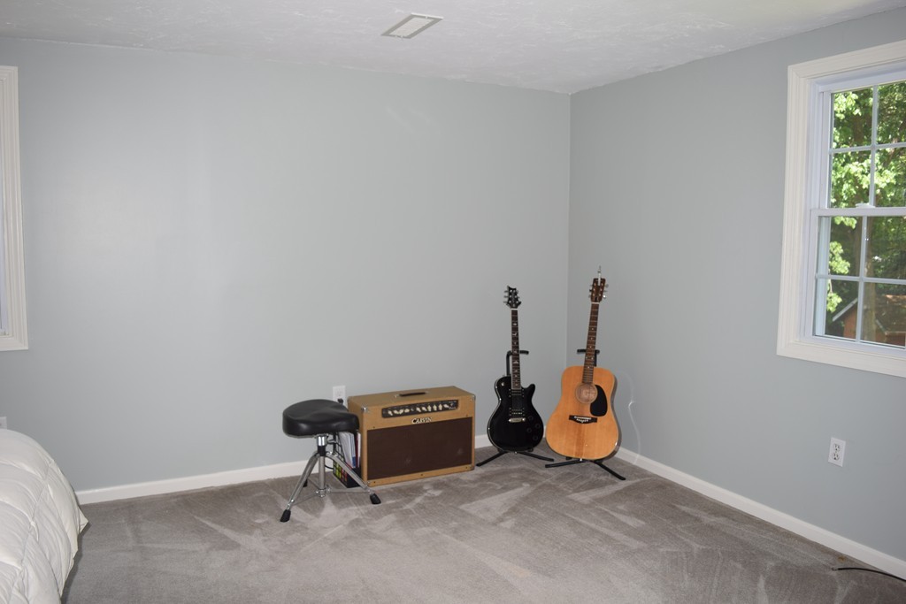 72 Northgate Road Northborough, MA 01532 - Photo 13 of 19 Gallery Image 13