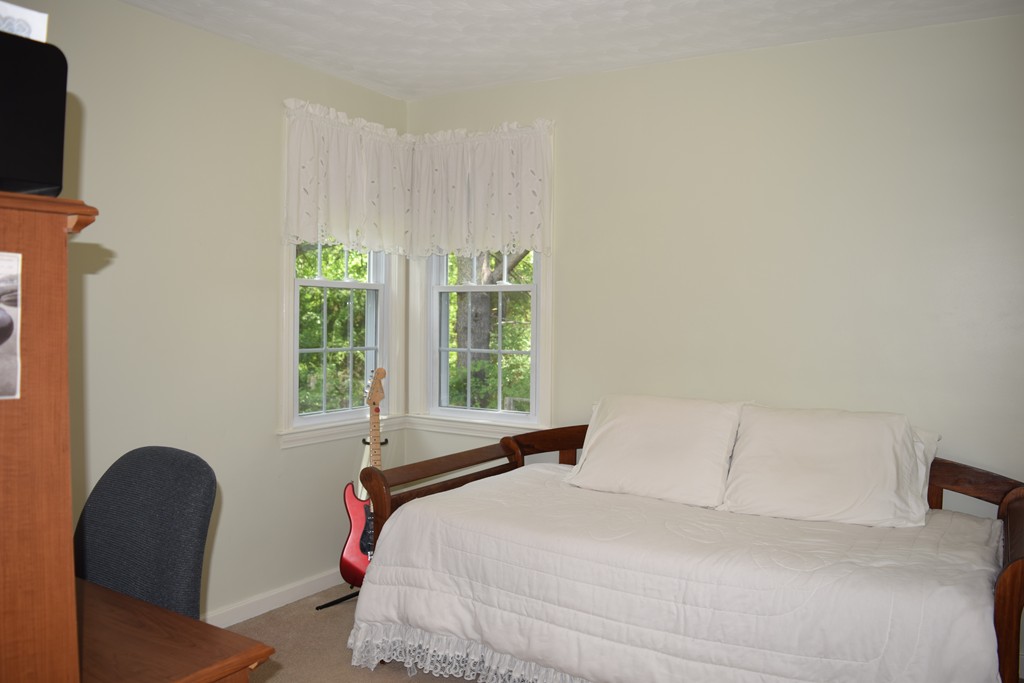 72 Northgate Road Northborough, MA 01532 - Photo 10 of 19 Gallery Image 10