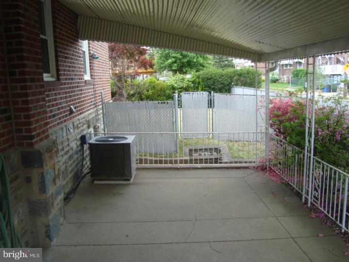 9101 Wooden Bridge Road Philadelphia, PA 19136 - Photo 14 of 15 Patio