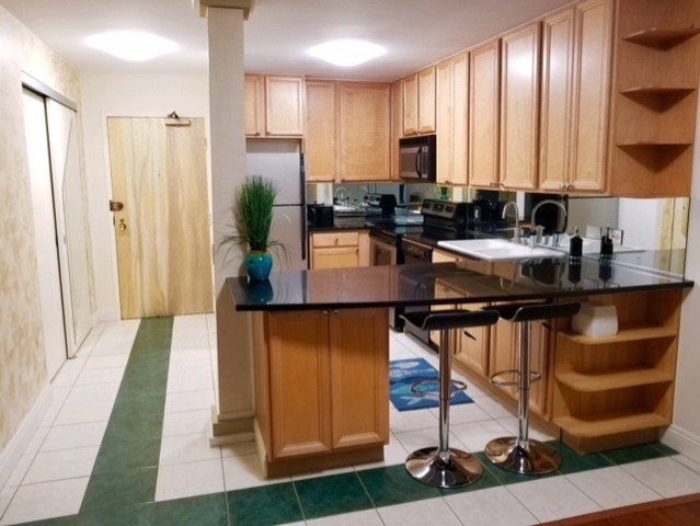 5415 North Sheridan Road, Unit 3608 Chicago, IL 60640 - Photo 3 of 23