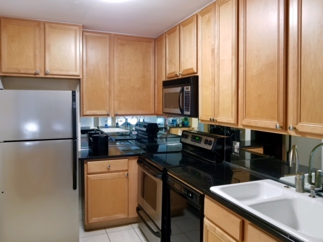 5415 North Sheridan Road, Unit 3608 Chicago, IL 60640 - Photo 4 of 23