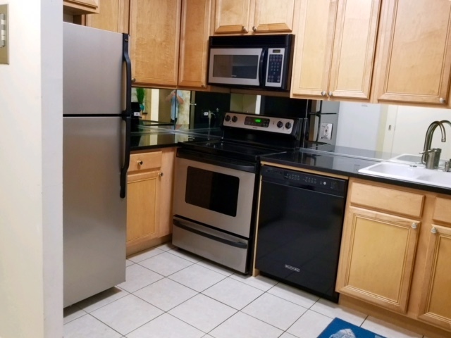 5415 North Sheridan Road, Unit 3608 Chicago, IL 60640 - Photo 6 of 23