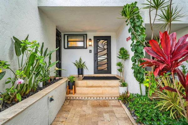 $1,575,000 | 1005 Bel Air Drive, Unit 5, Highland Beach, FL 33487