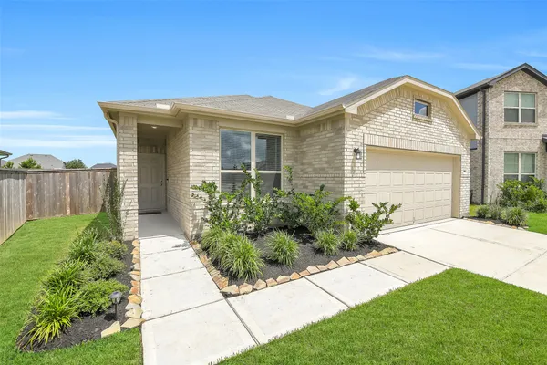 $299,490 | 14767 Maple Pond Place, Conroe, TX 77302