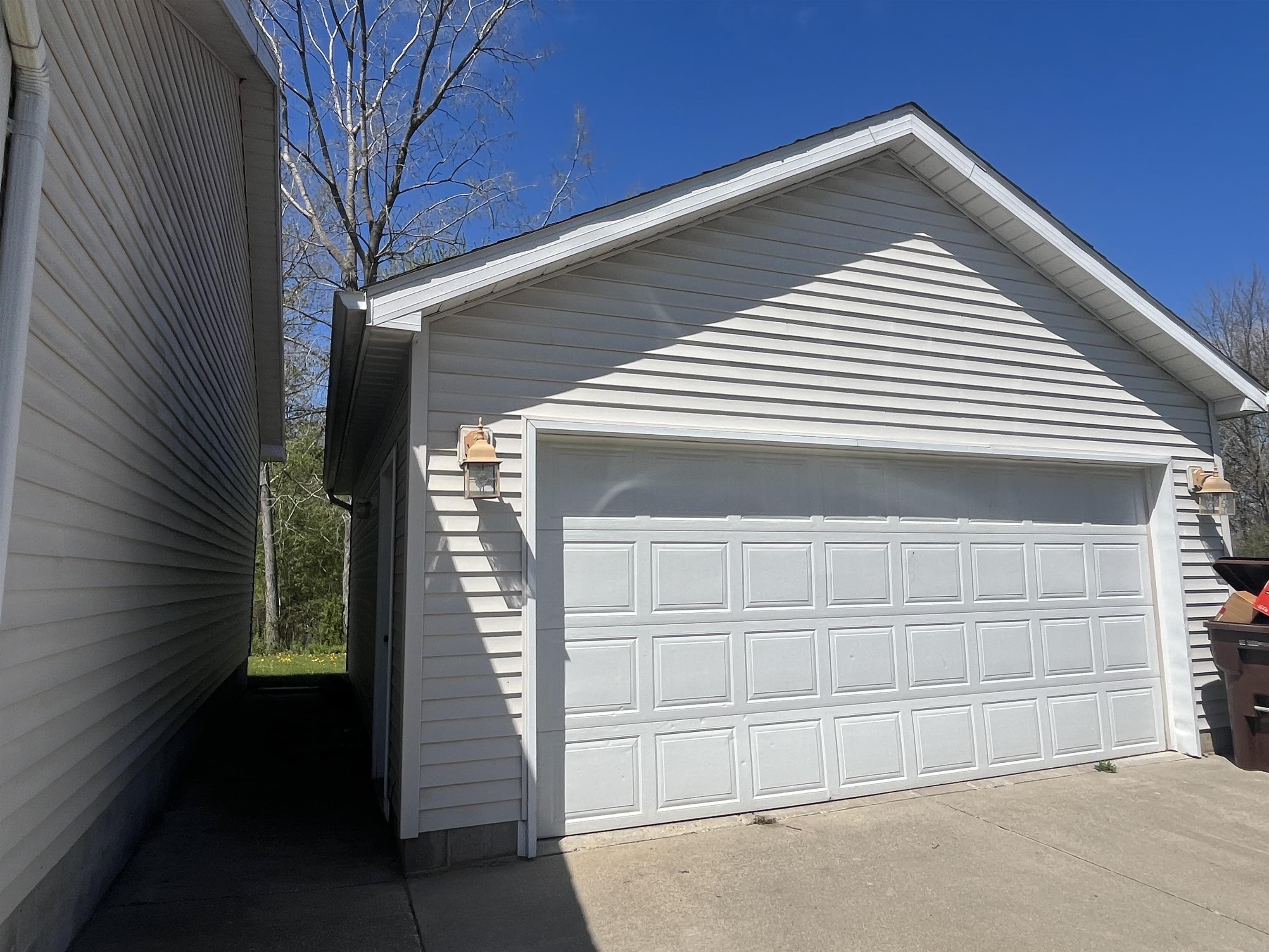 4474 South Crawford Road Mount Pleasant, MI 48858 - Photo 3 of 33 Gallery Image 3