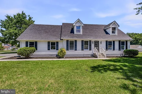 $419,900 | 40 West Huntington Circle, Dover, DE 19904