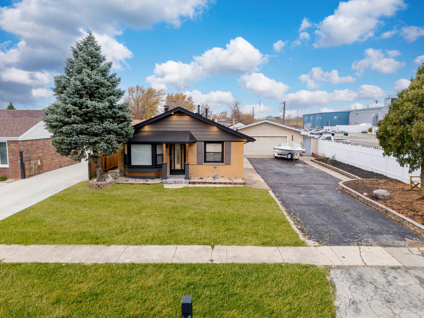 7656 80th Place Bridgeview, IL 60455 - Photo 22 of 39 a view of a house with a big yard