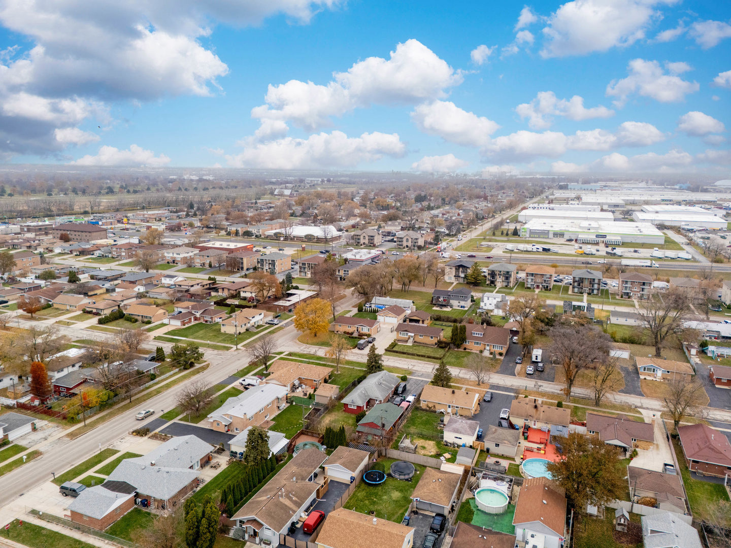 7656 80th Place Bridgeview, IL 60455 - Photo 37 of 39 an aerial view of residential building with green space