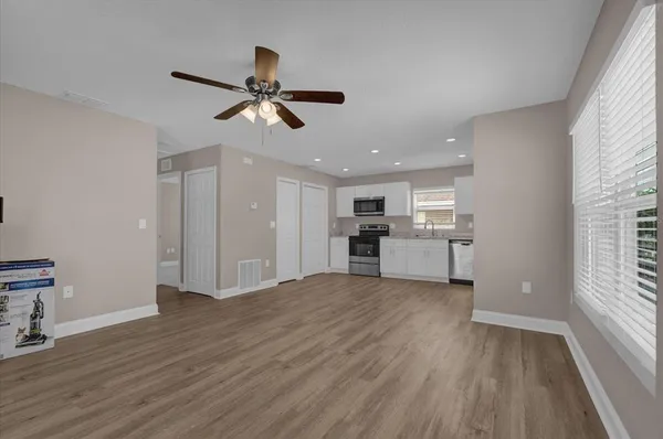 $1,550 | 324 Ave Y Northeast, Unit B, Winter Haven, FL 33881