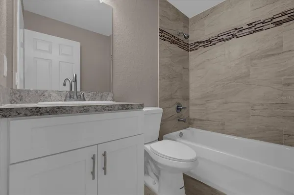 $1,550 | 324 Ave Y Northeast, Unit B, Winter Haven, FL 33881