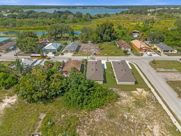 $1,550 | 324 Ave Y Northeast, Unit B, Winter Haven, FL 33881