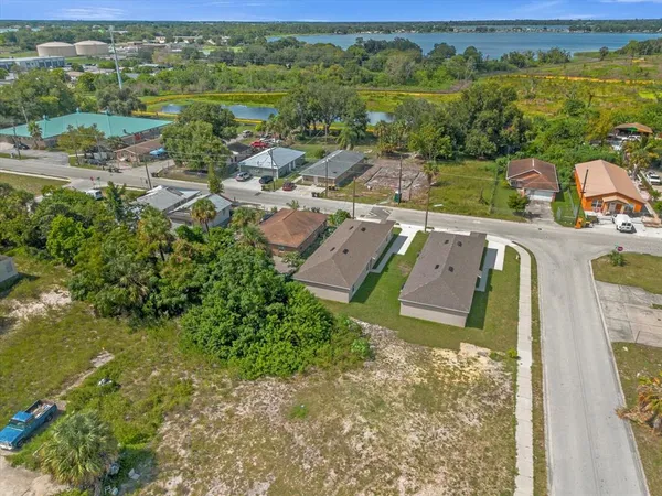 $1,550 | 324 Ave Y Northeast, Unit B, Winter Haven, FL 33881