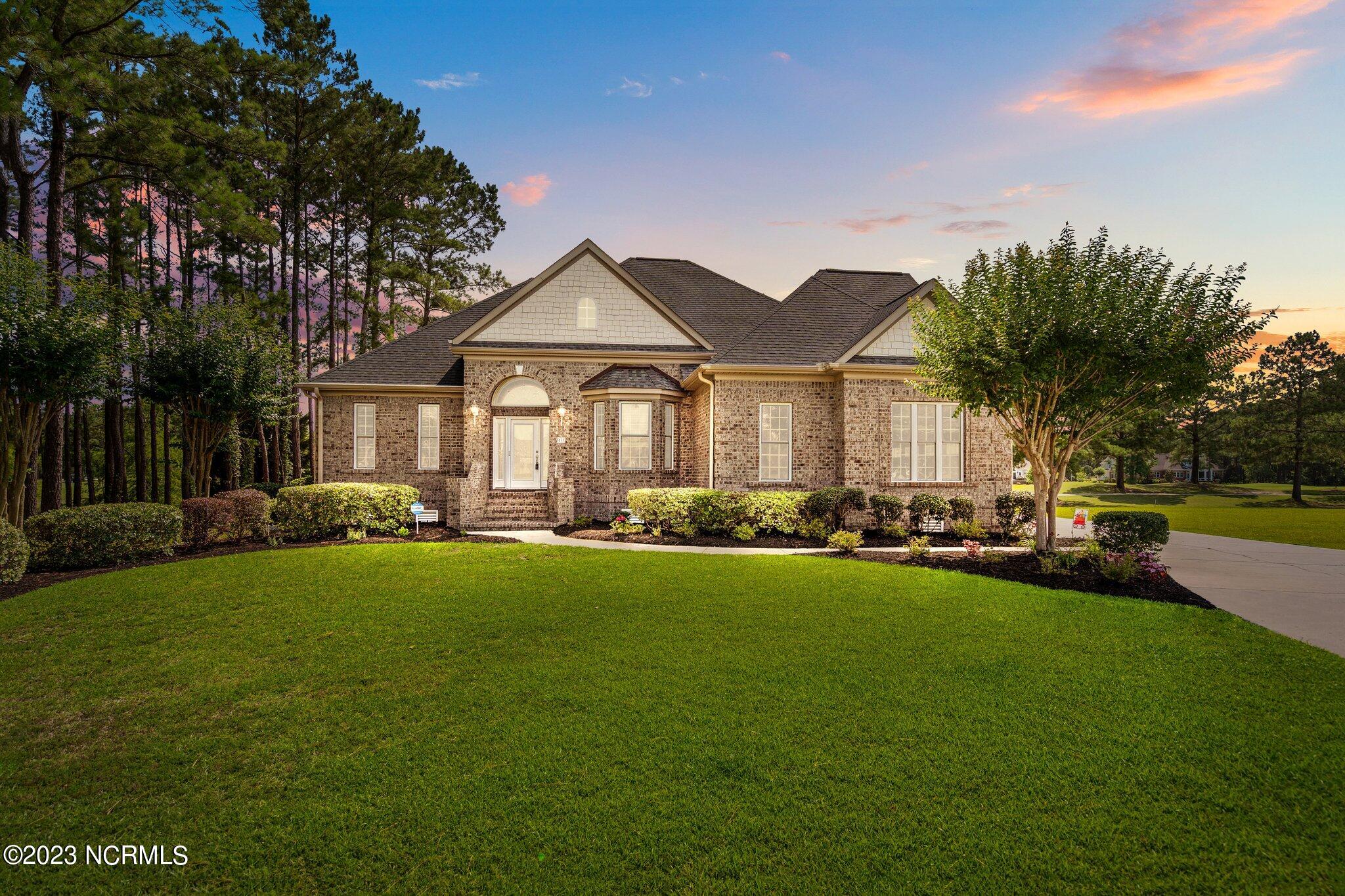 433 Crow Creek Dr Northwest  