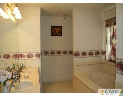 12 Lexington Road Monmouth Junction, NJ 08852 - Photo 8 of 8 Gallery Image 8
