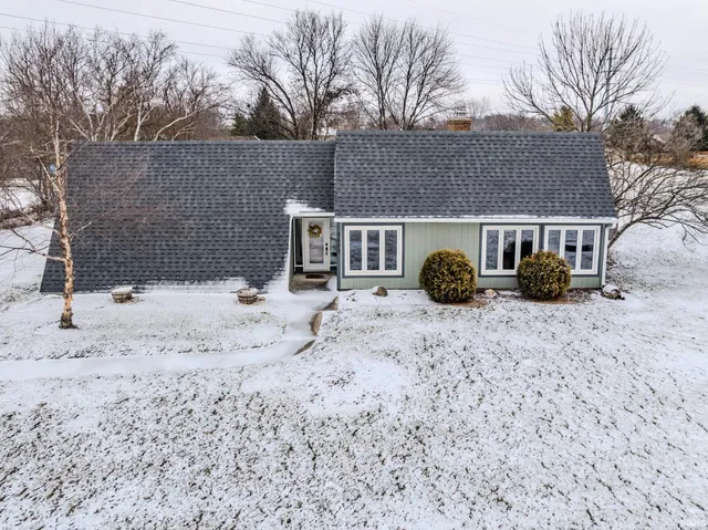 $285,000 | 3800 West Moore Road, Muncie, IN 47304