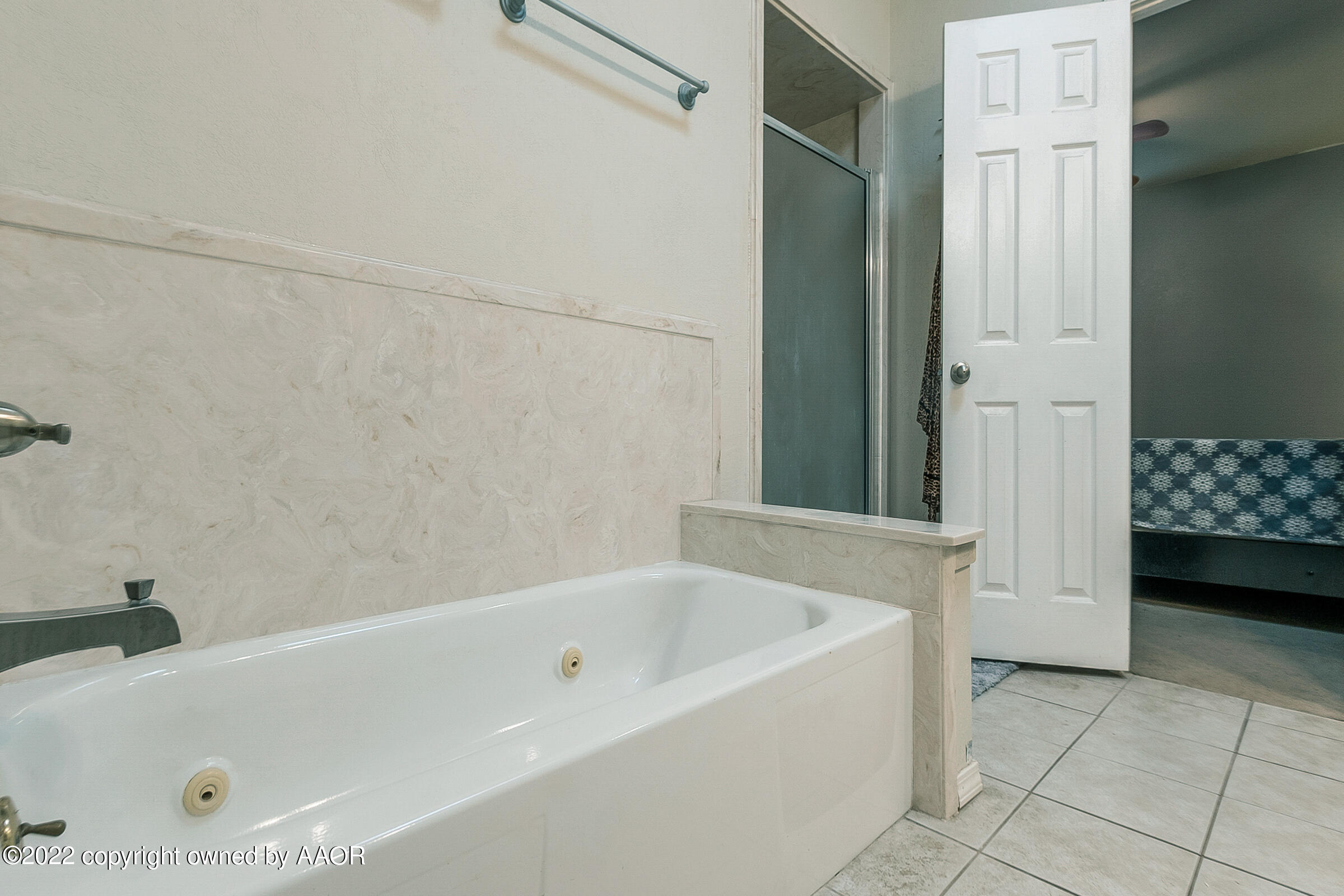 8005 Claret Street Amarillo, TX 79110 - Photo 16 of 21 016_Master Bath