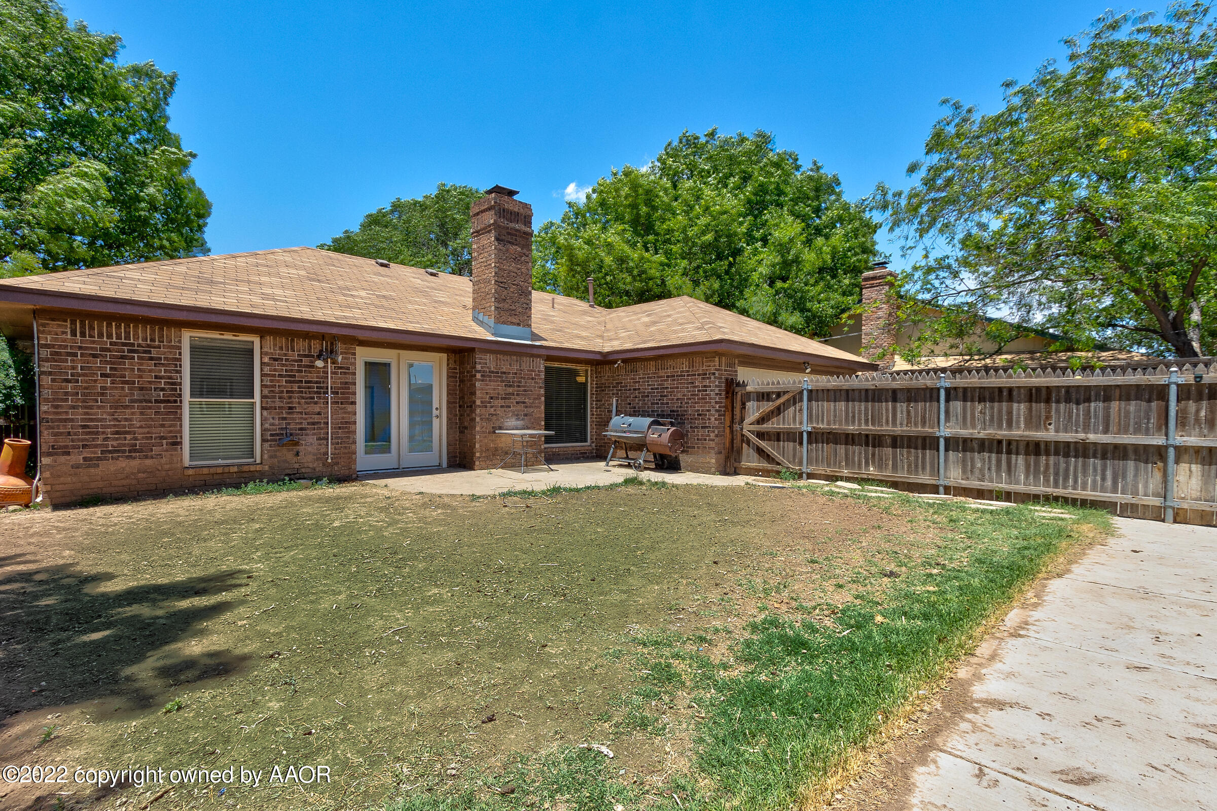 8005 Claret Street Amarillo, TX 79110 - Photo 18 of 21 018_Back yard