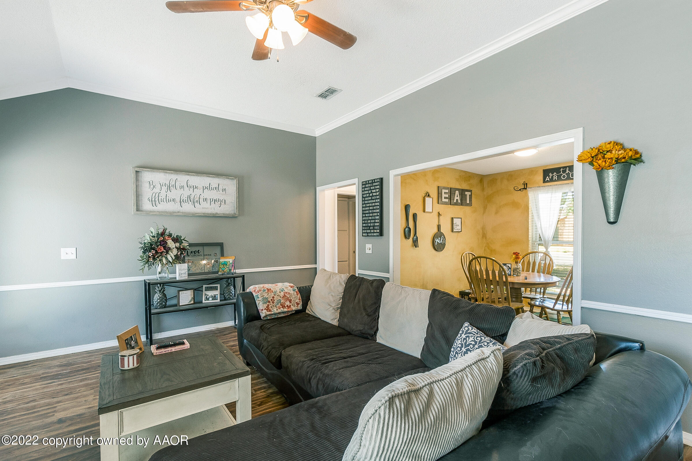 8005 Claret Street Amarillo, TX 79110 - Photo 6 of 21 006_Living Room