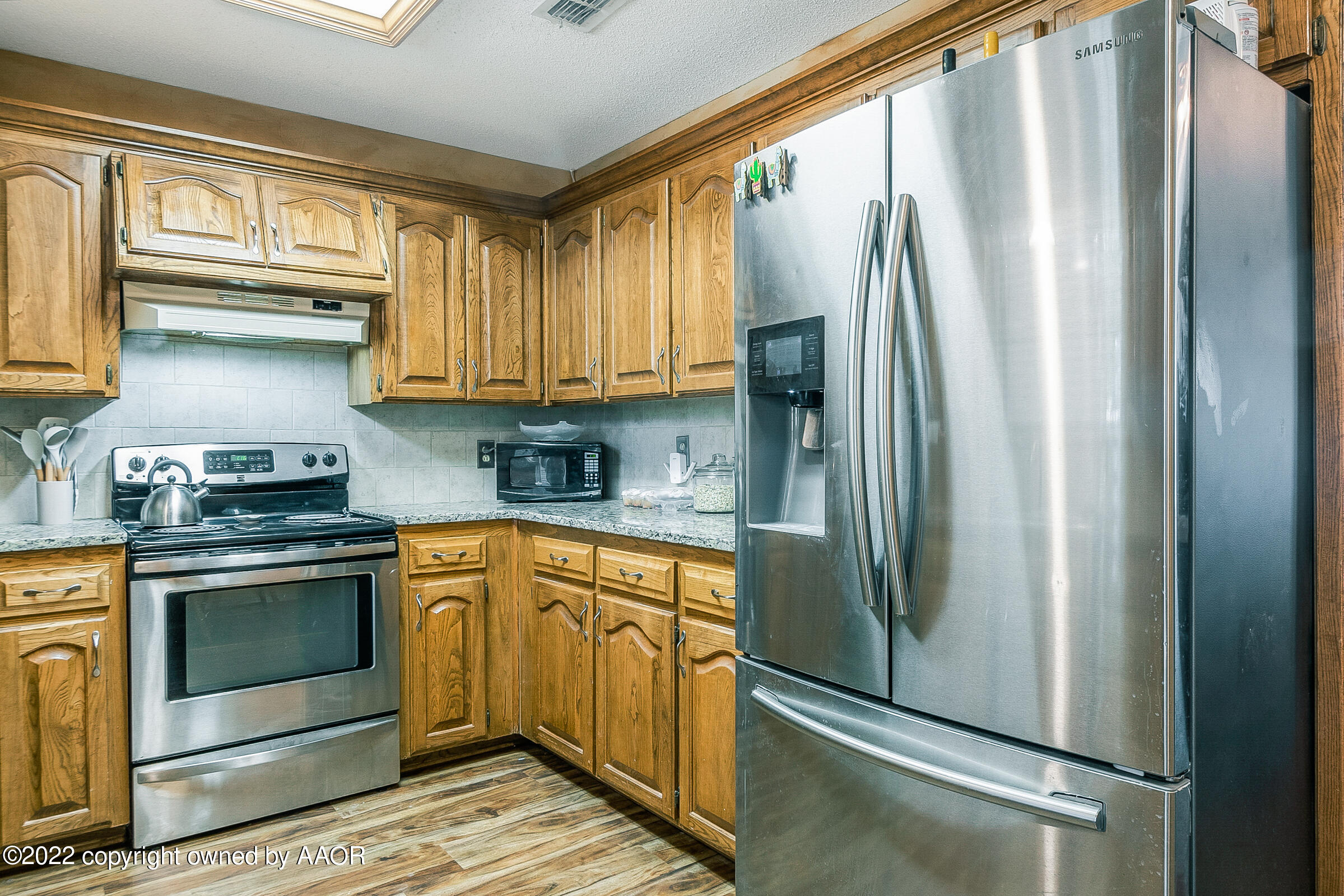 8005 Claret Street Amarillo, TX 79110 - Photo 9 of 21 009_Kitchen