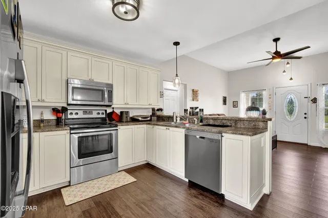 $305,000 | 2733 Wakulla Avenue, Panama City, FL 32405