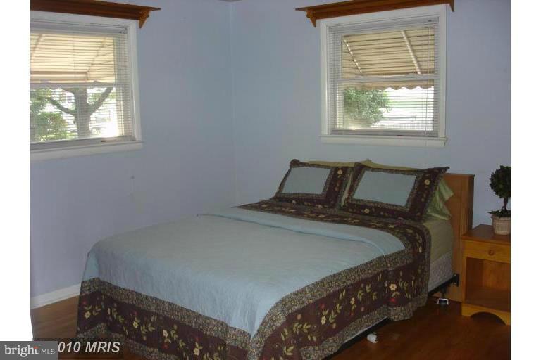212 Dale Road Pasadena, MD 21122 - Photo 12 of 21 Bedroom (Master)