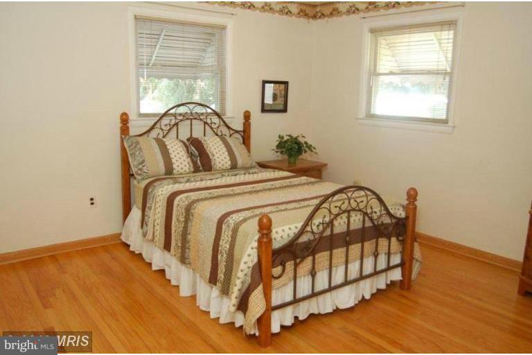 212 Dale Road Pasadena, MD 21122 - Photo 14 of 21 Bedroom