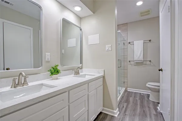 $1,800 | 17163 Beaver Springs Drive, Unit 14, Houston, TX 77090