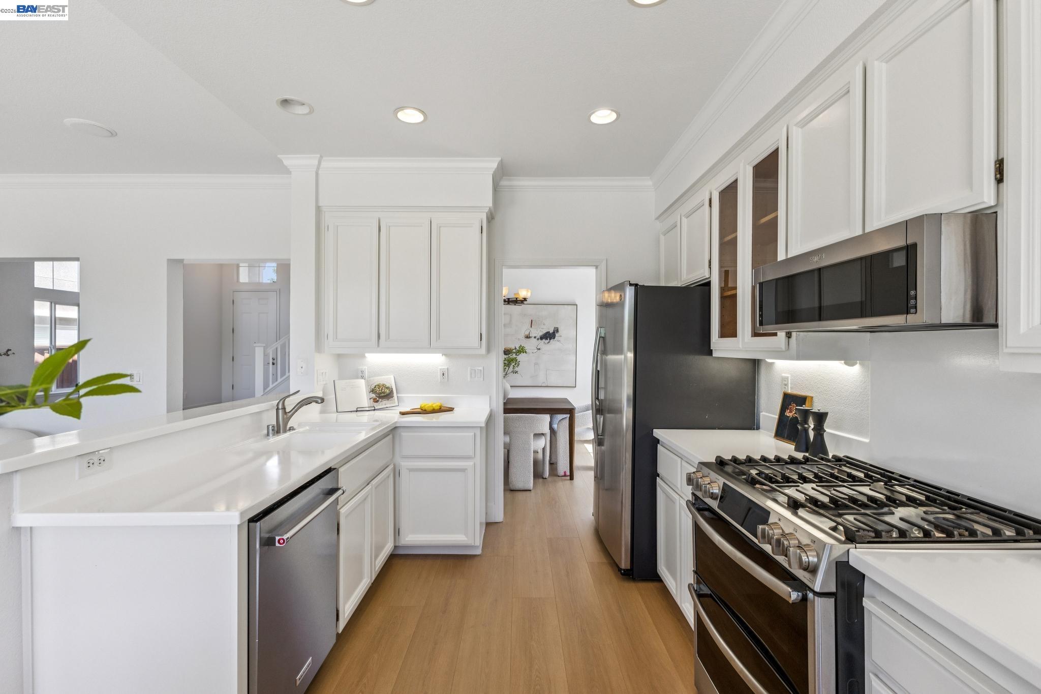 262 Ratto Road Alameda, CA 94502 - Photo 13 of 67