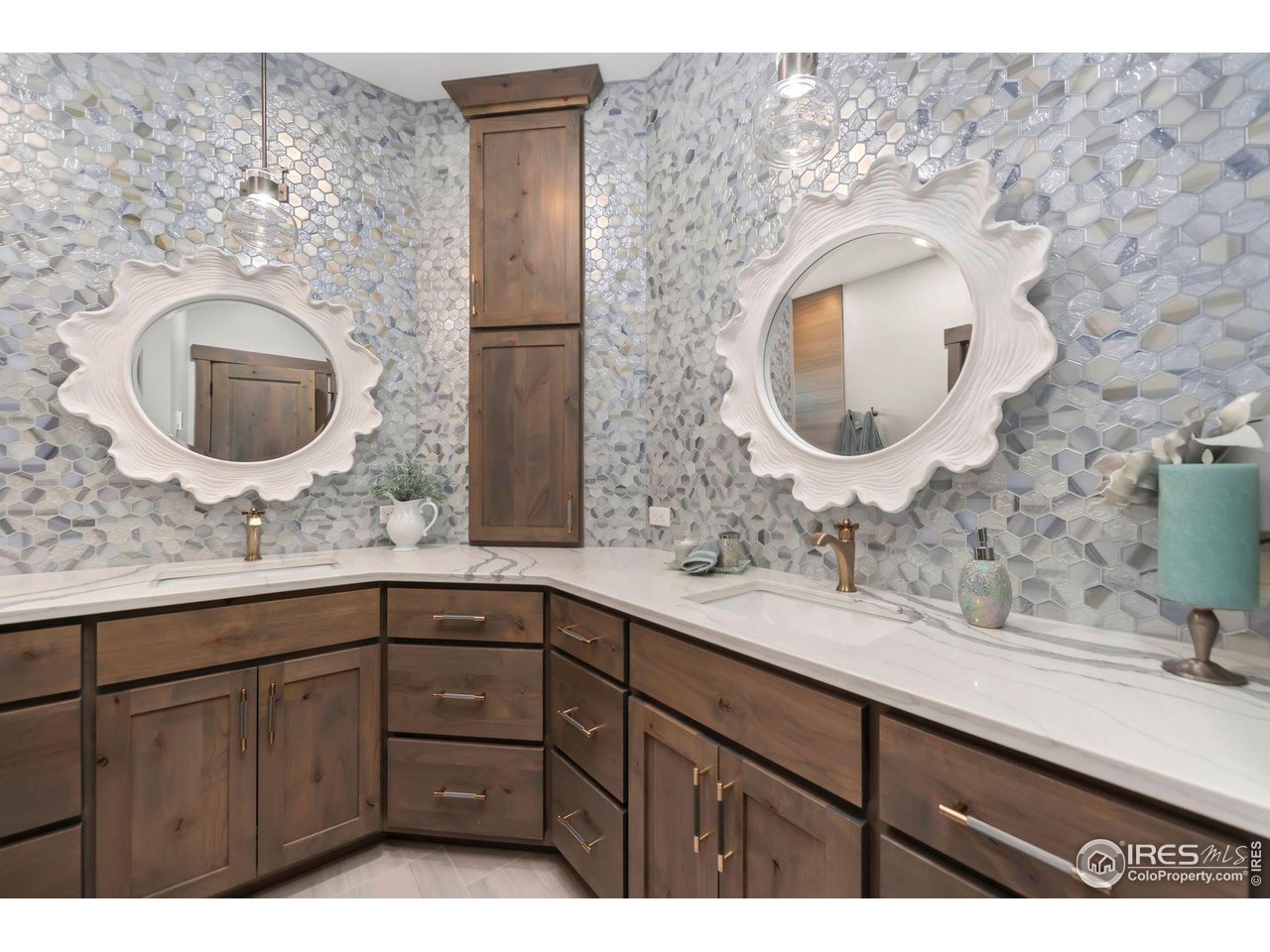 2648 Bluewater Road Berthoud, CO 80513 - Photo 18 of 36 Primary Bath