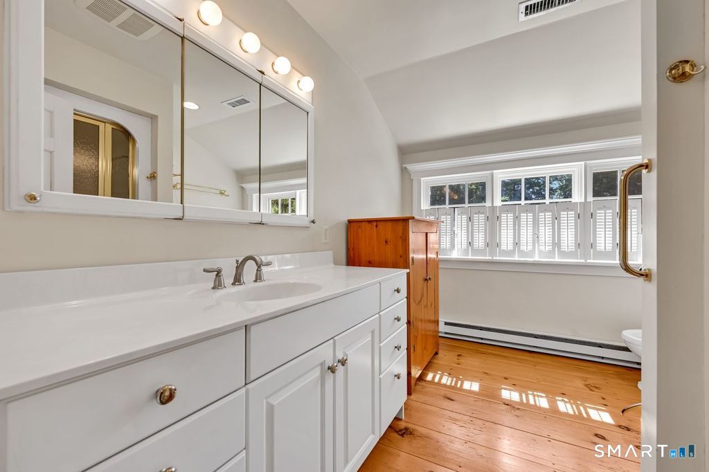 40 Ruffin Road Woodbury, CT 06798 - Photo 24 of 40