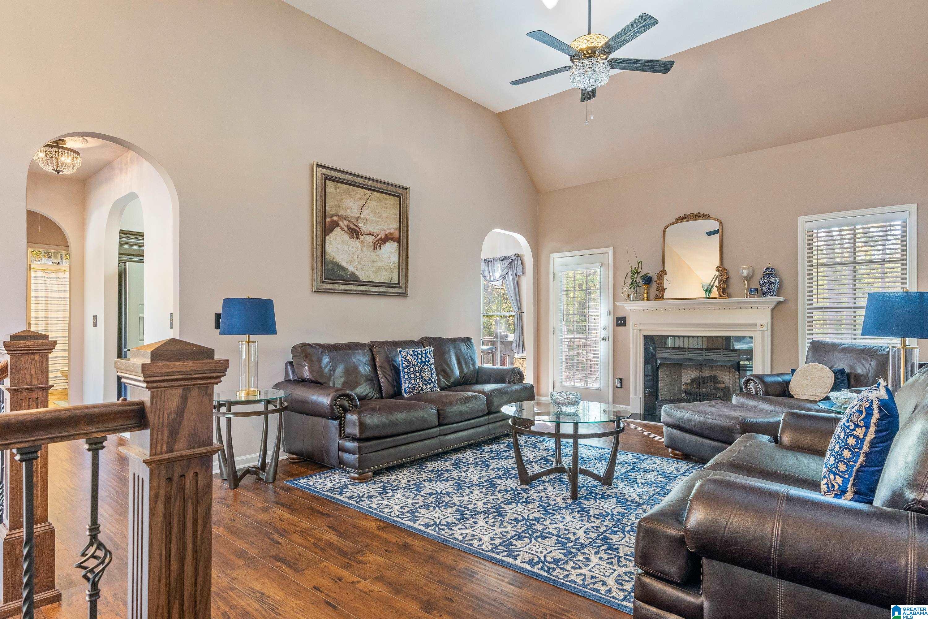 127 Redwood Drive Alabaster, AL 35114 - Photo 4 of 33