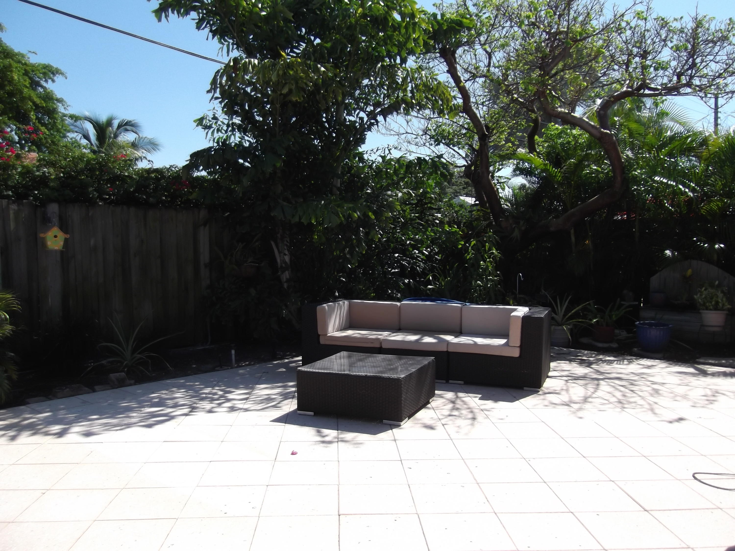998 Southwest 3rd Street Boca Raton, FL 33486 - Photo 9 of 20 designer paver patio