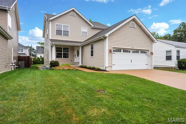 $725,000 | 806 Windemere Avenue, St. Louis, MO 63131