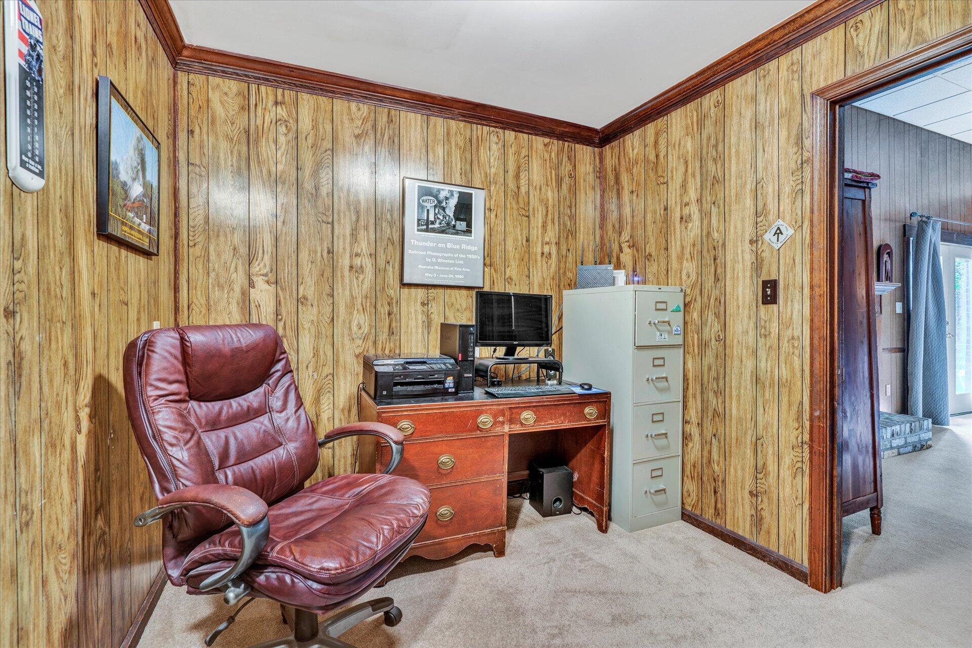7007 Crown Road Roanoke, VA 24018 - Photo 29 of 35 29-DSC3058