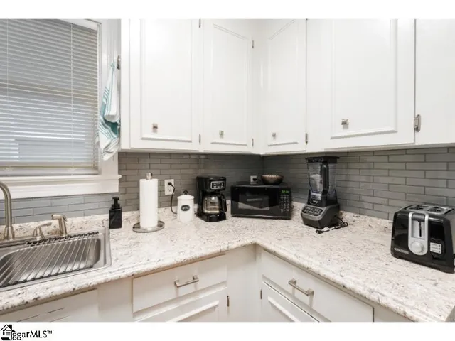 $325,000 | 412 Rogers Avenue, Greenville, SC 29617