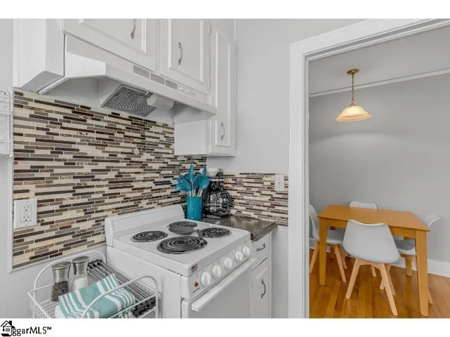 $325,000 | 412 Rogers Avenue, Greenville, SC 29617