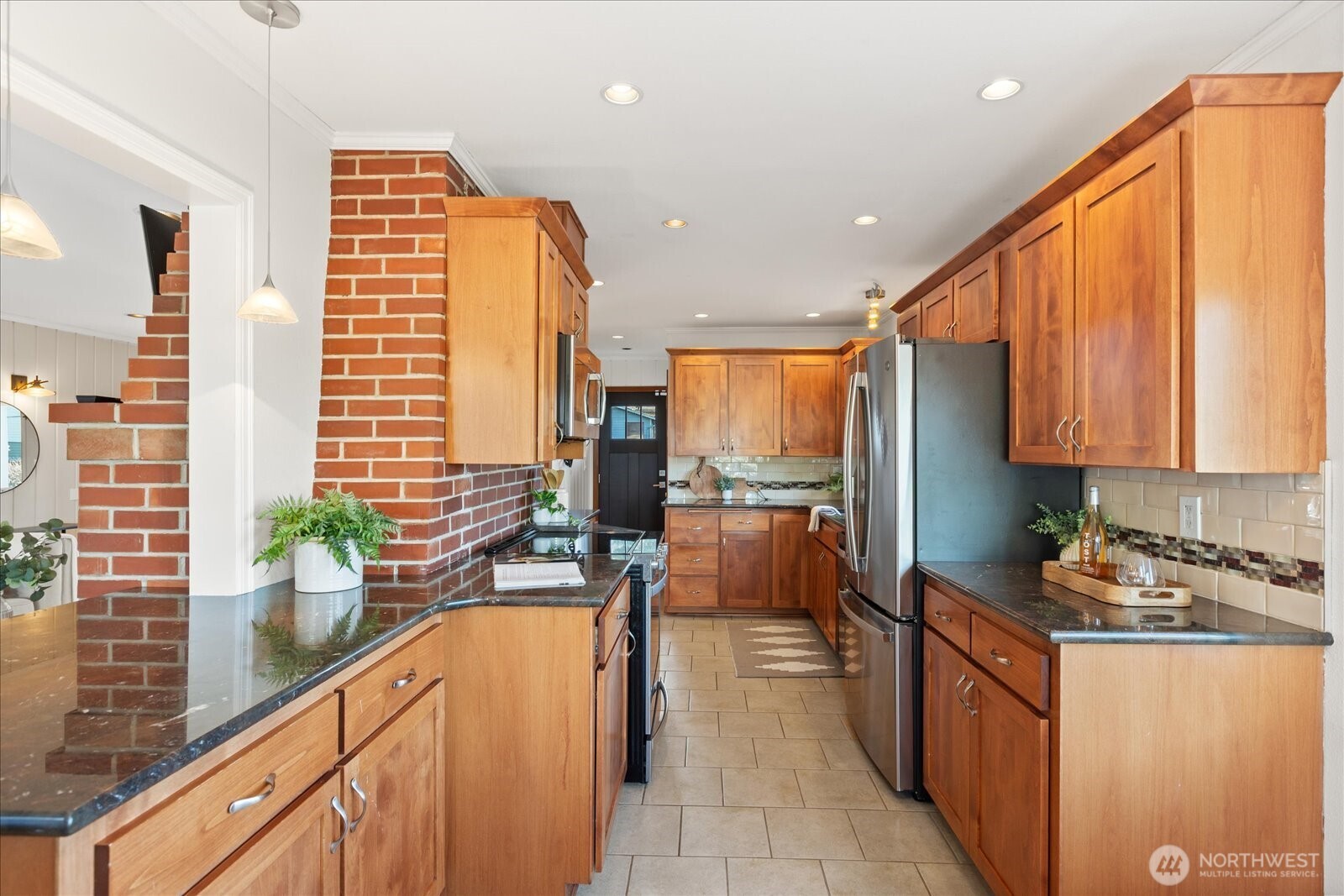 1001 Maple Street Edmonds, WA 98020 - Photo 13 of 40