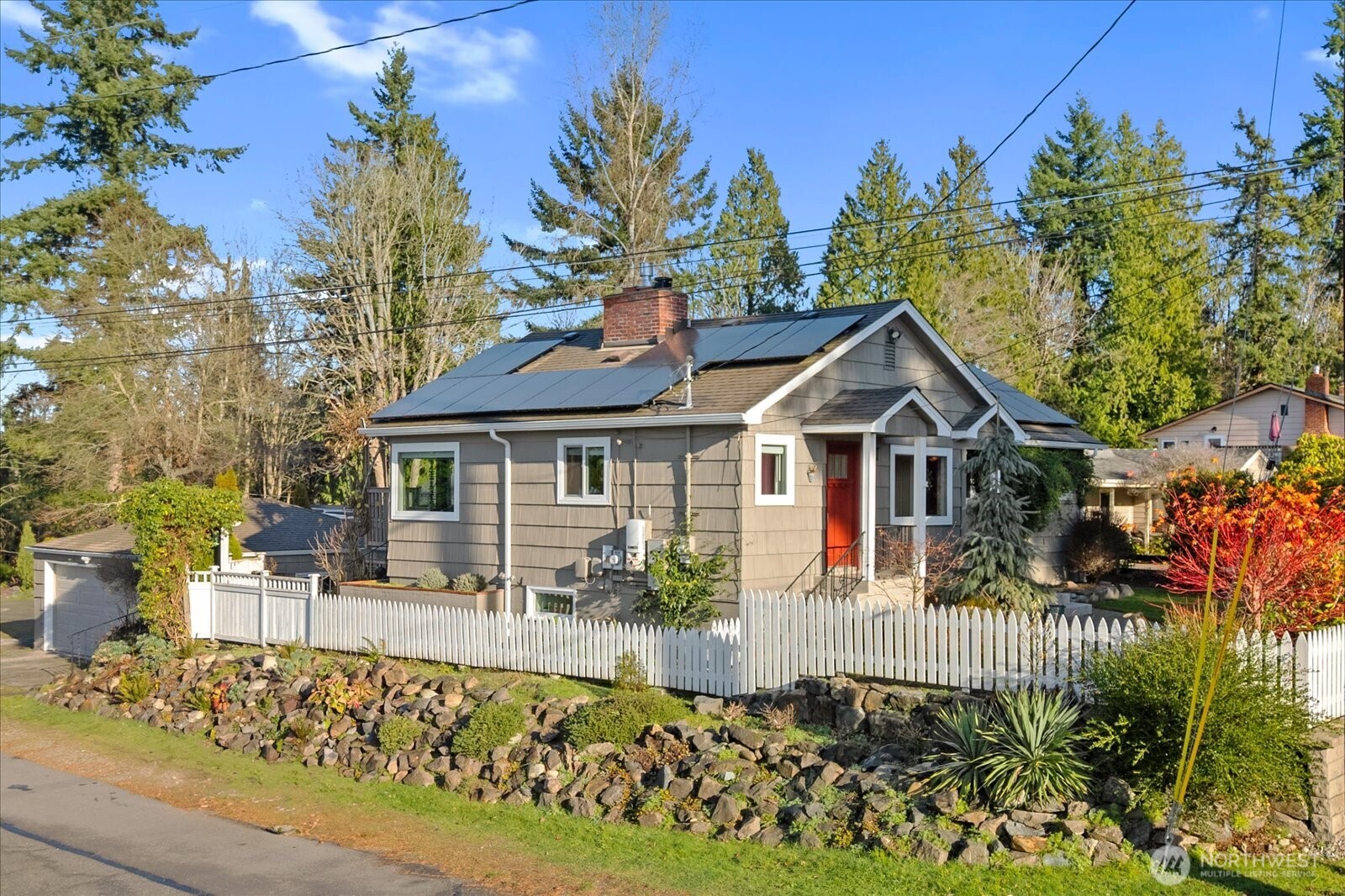 1001 Maple Street Edmonds, WA 98020 - Photo 4 of 40