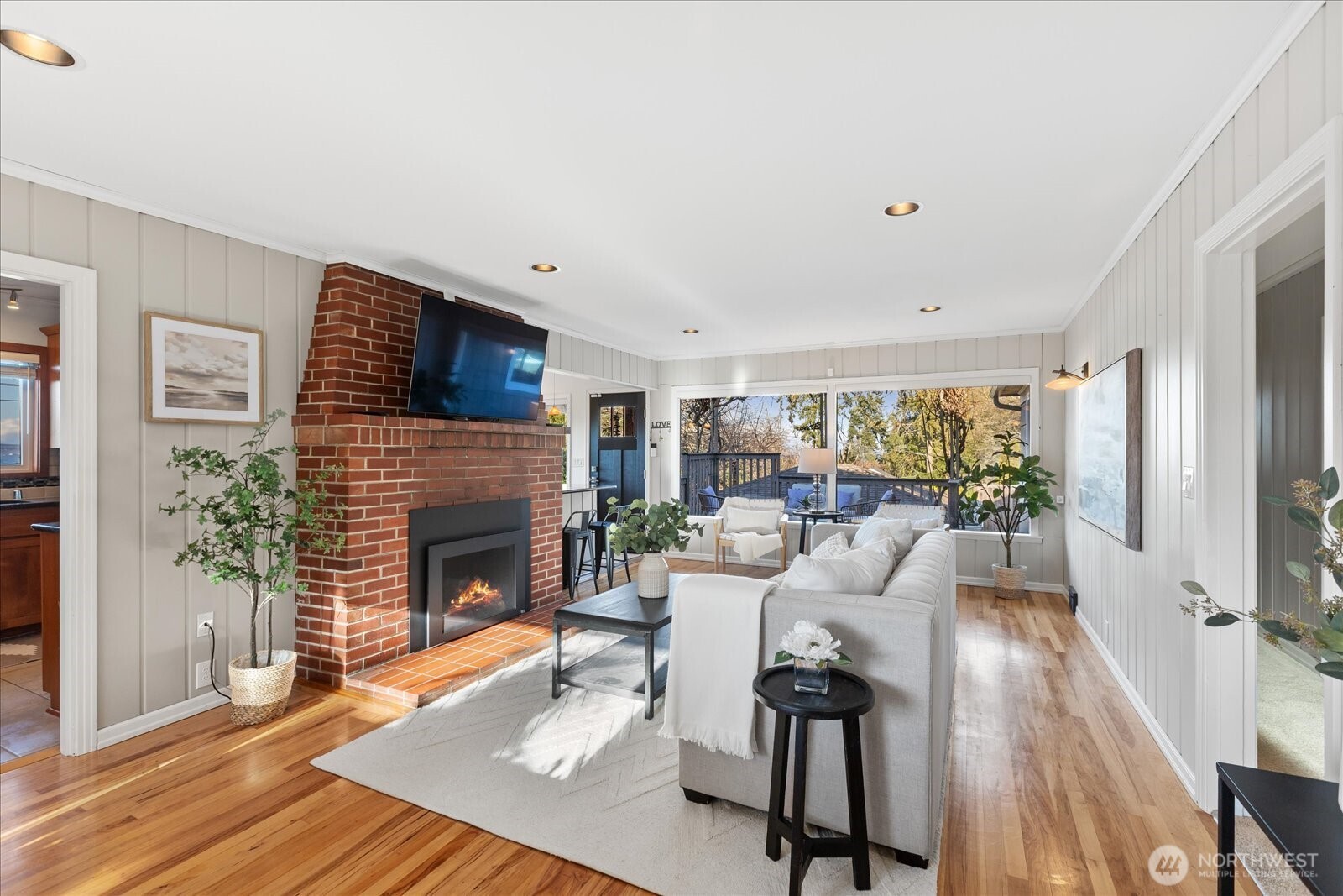 1001 Maple Street Edmonds, WA 98020 - Photo 5 of 40