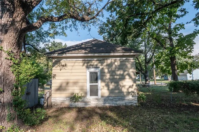 $44,999 | 202 Mill Street, Neodesha, KS 66757