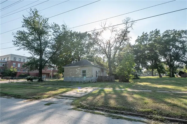 $44,999 | 202 Mill Street, Neodesha, KS 66757