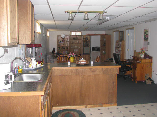 4055 Wheeler Road Bay City, MI 48706 - Photo 10 of 17