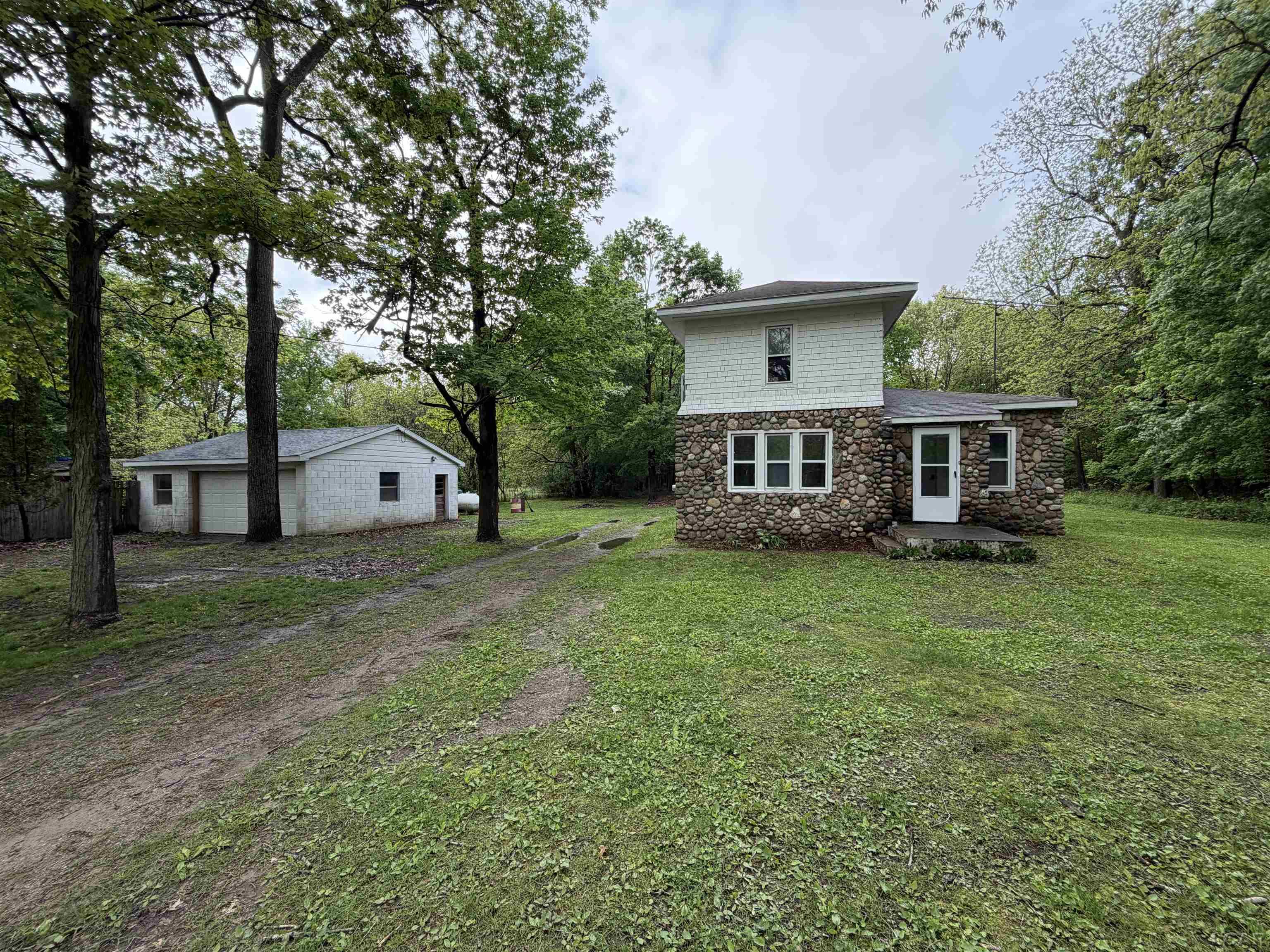 9620 Moreland Road Jerome, MI 49249 - Photo 1 of 28