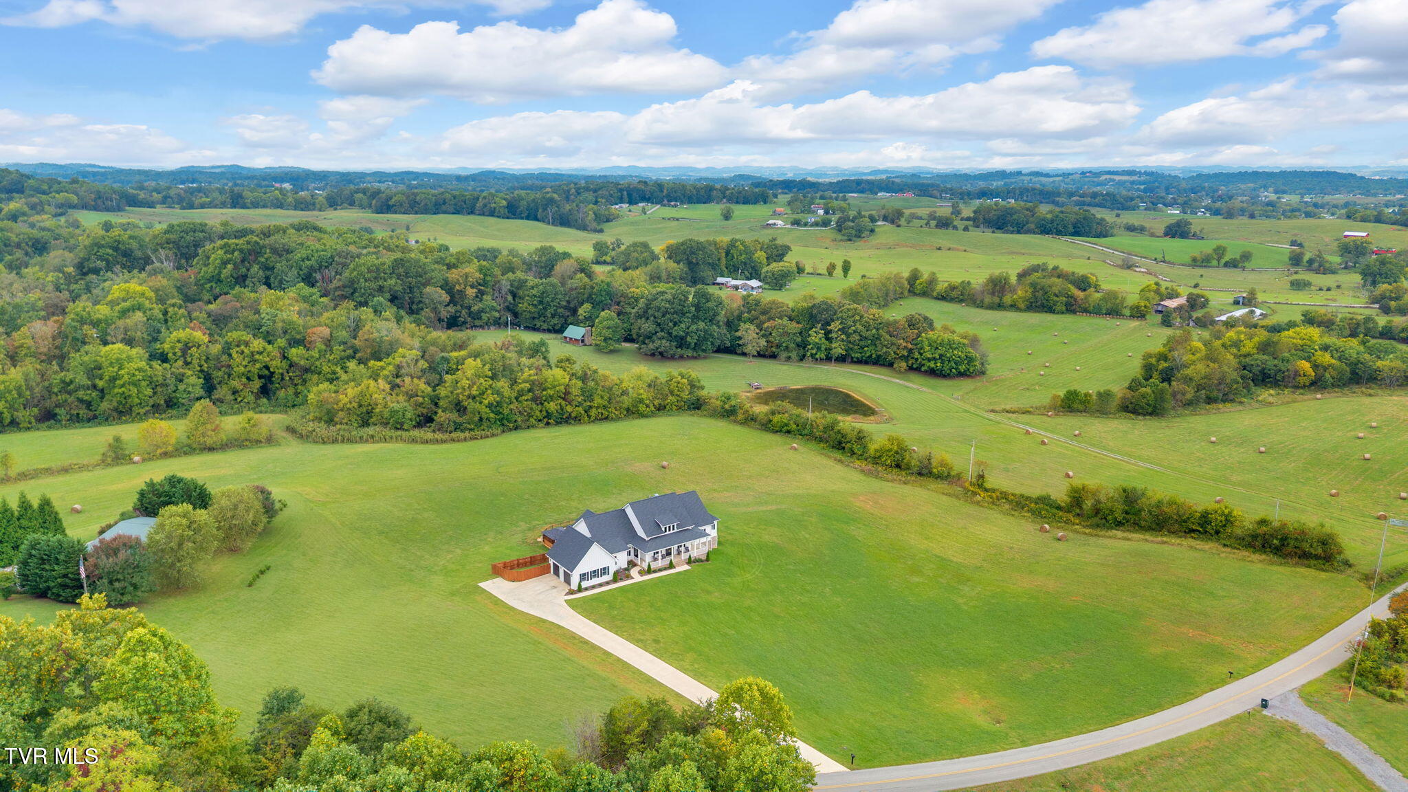 219 Bulldog Miller Road Jonesborough, TN 37659 - Photo 44 of 50 58-web-or-mls-DJI_20250925130518_0761_D