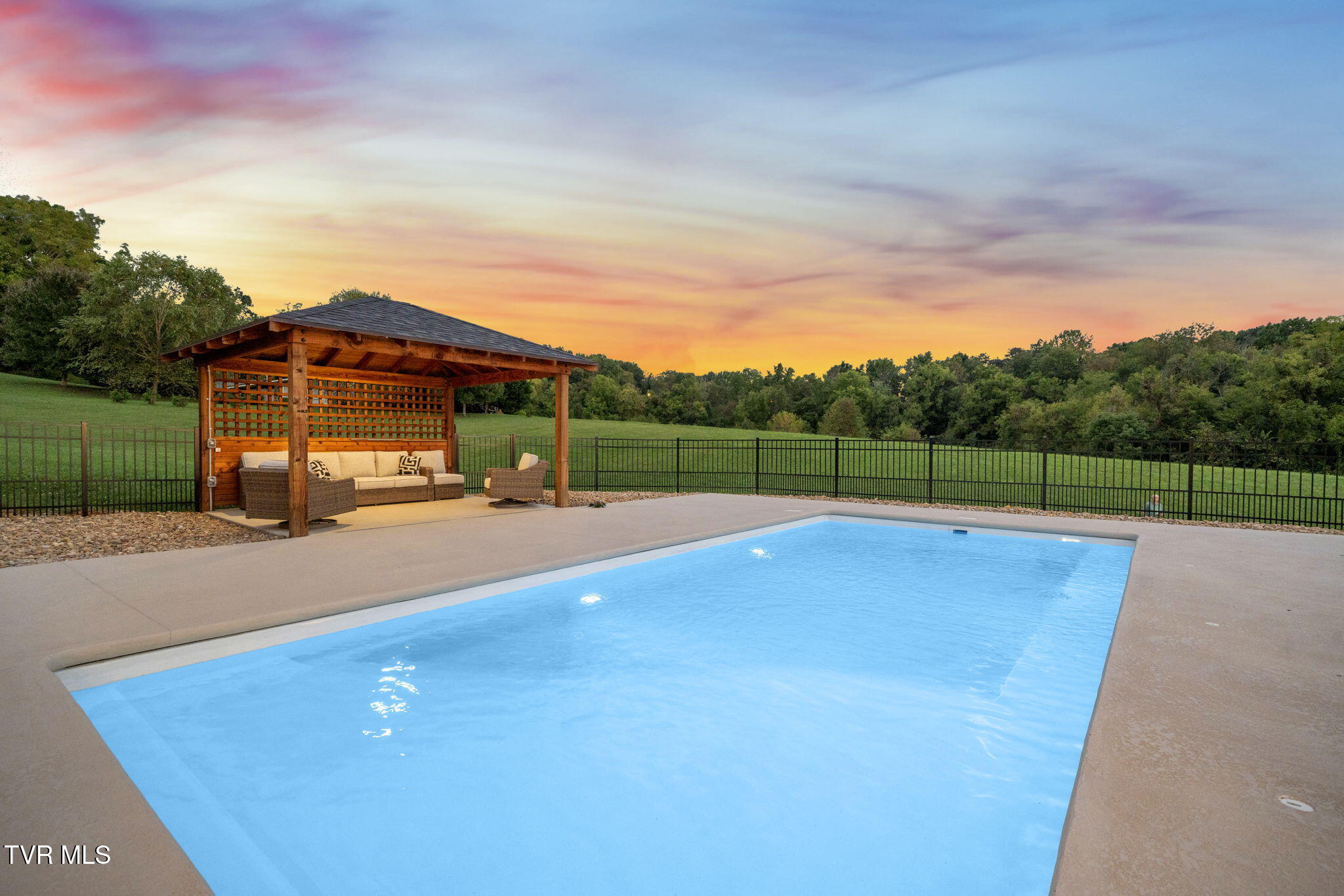 219 Bulldog Miller Road Jonesborough, TN 37659 - Photo 6 of 50 2-web-or-mls-DSC05345