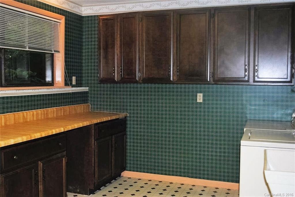 108 Robin Road Brevard, NC 28712 - Photo 14 of 19 Gallery Image 14
