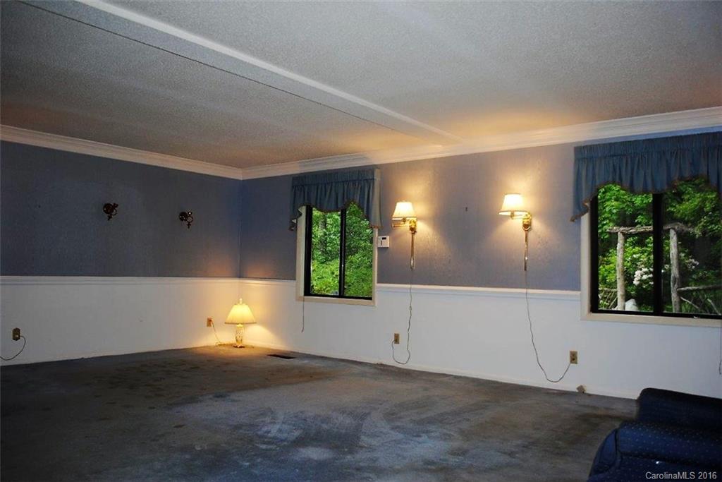 108 Robin Road Brevard, NC 28712 - Photo 8 of 19 Gallery Image 8