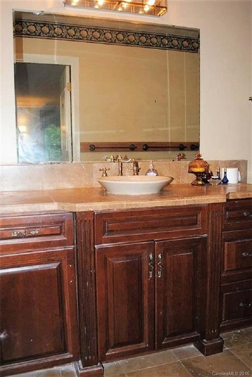 108 Robin Road Brevard, NC 28712 - Photo 9 of 19 Gallery Image 9