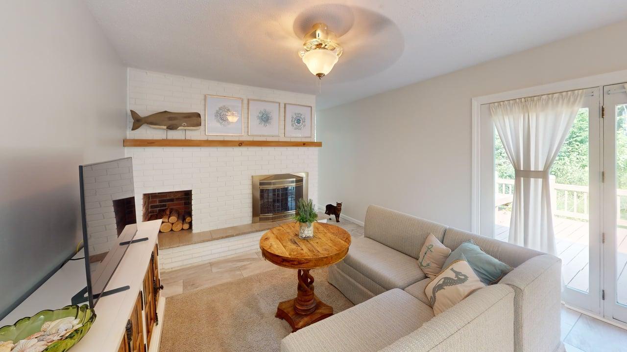 110 Minton Road Ossineke, MI 49766 - Photo 19 of 65 108-Minton-Rd-Living-Room 4